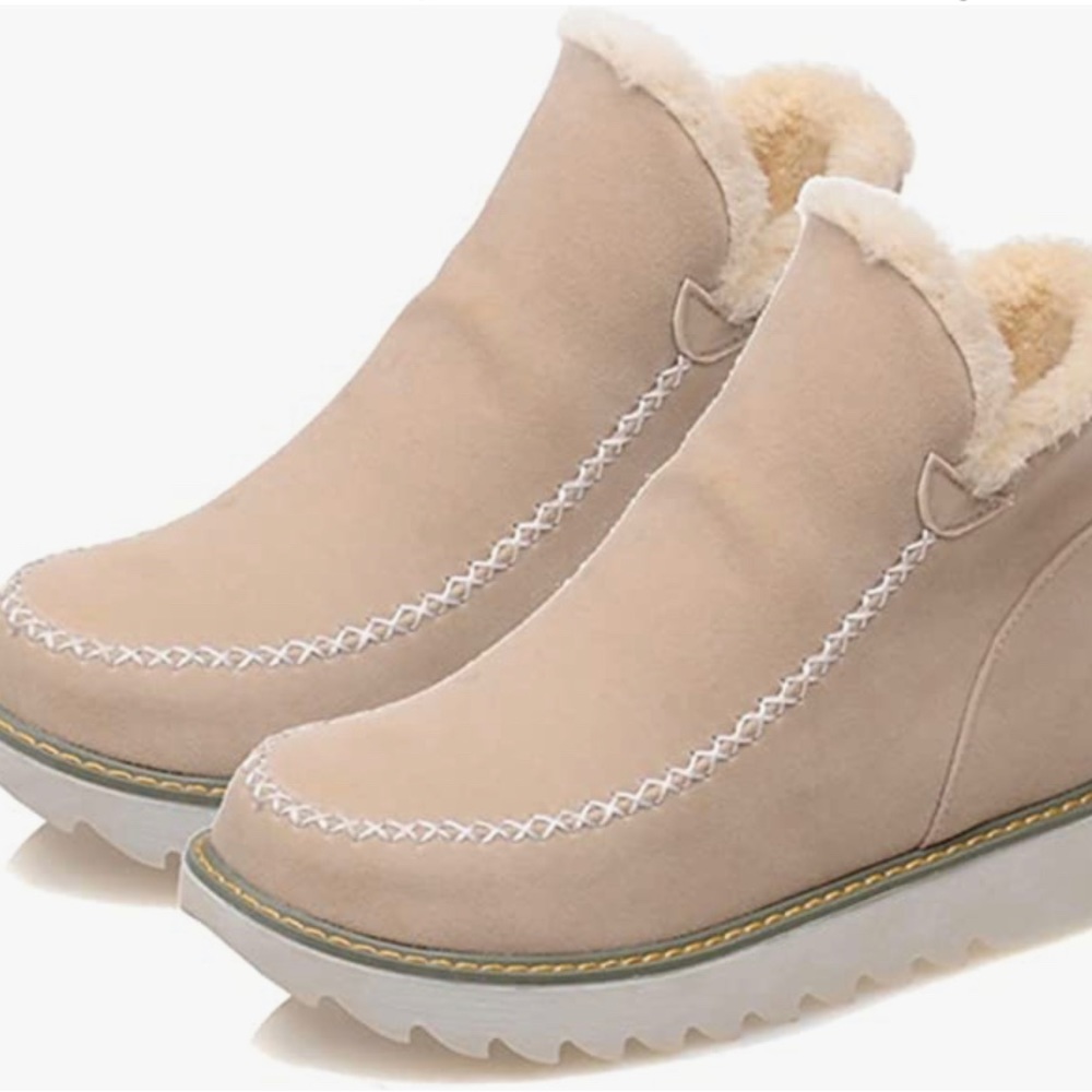 New cute ankle boots